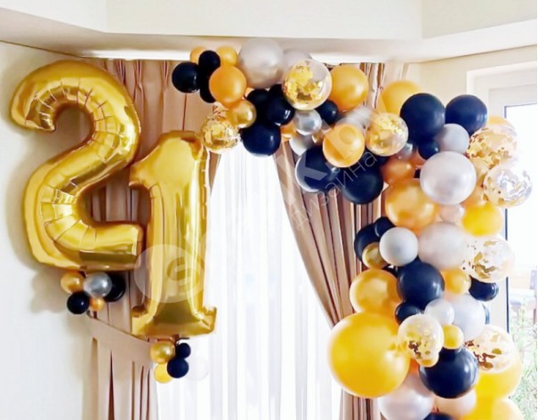 Композиция из шаров "С Днём рождения, 21!"