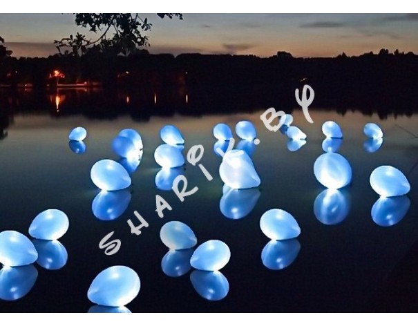 Голубые светящиеся шарики с воздухом