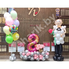 Композиция шаров к 8-му марта